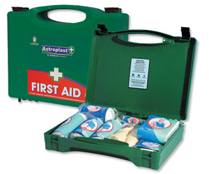 Green Box HS2 First-Aid Kit Traditional 20 Person Ref 1002279