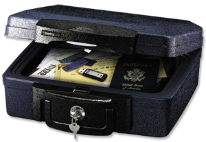 Sentry Fire-Safe Waterproof Chest 30min Fire Protection 4.9 Litre 7.7kg W362xD330xH156mm Ref H0100