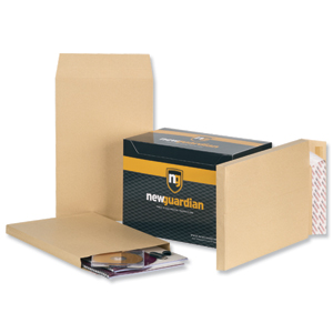 New Guardian Envelopes Heavyweight Peel and Seal Gusset 25mm 130gsm Manilla 381x254mm [Pack 100]